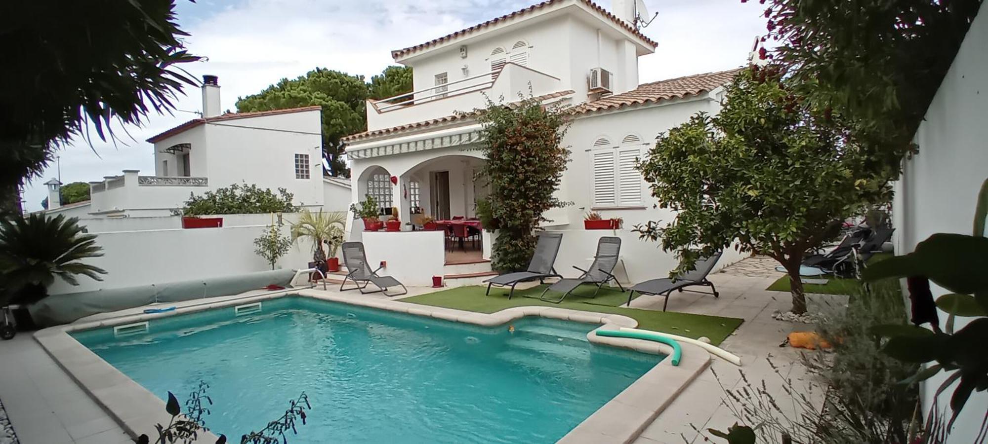 Bed and Breakfast El Mon L' Escala Exterior foto