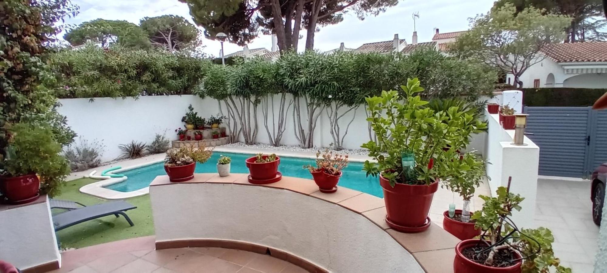 Bed and Breakfast El Mon L' Escala Exterior foto